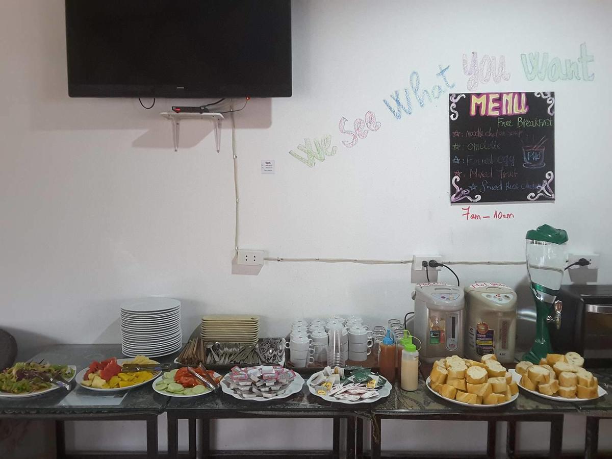 Army Barracks Guesthouse Vang Vieng Ngoại thất bức ảnh