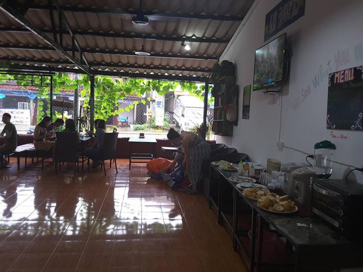 Army Barracks Guesthouse Vang Vieng Ngoại thất bức ảnh